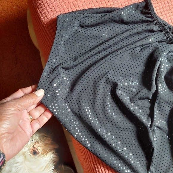 Tattoo Black Squence Top. Size Medium - Picture 4 of 7